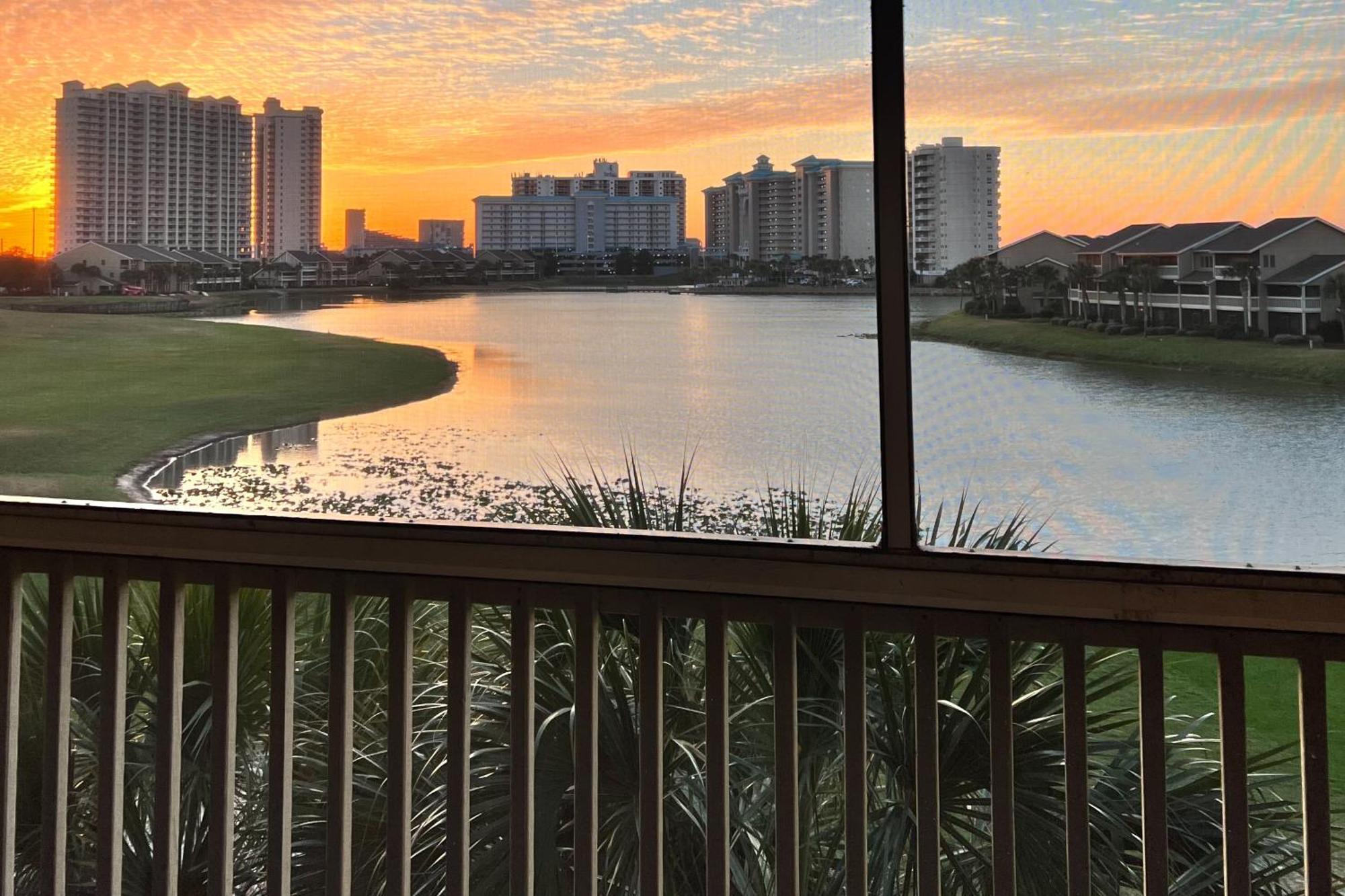 דסטין Seascape Lakefront Villas חדר תמונה
